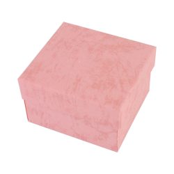   Logó nélküli karóra doboz, rózsaszín papír borítású külső, belül fehér párnával